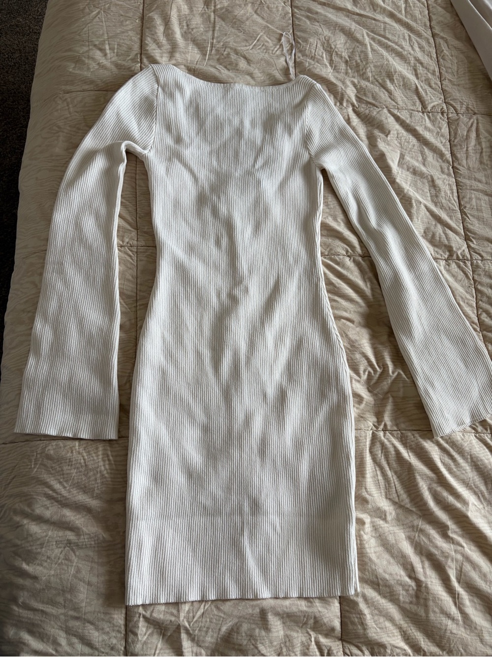 Long-Sleeve White Ribbed Bodycon Dress